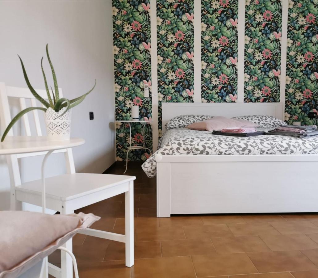 Dolce Lago B&B Сан-Феличе-дель-Бенако Экстерьер фото